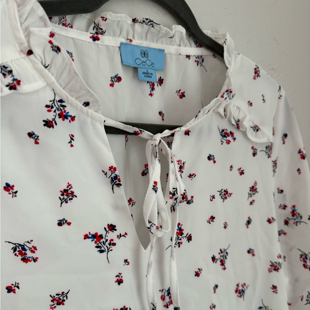 [CeCe] floral blouse